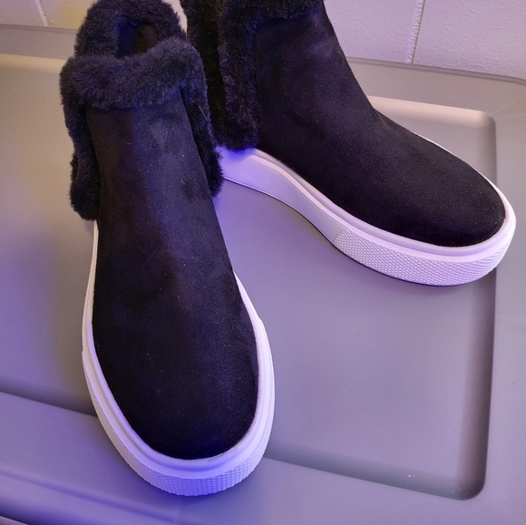 NWT Nine West Chelsea 7 Faux Fur comfortable boots - Picture 11 of 12